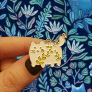 🌼🍄Cat flower mushroom enamel pin